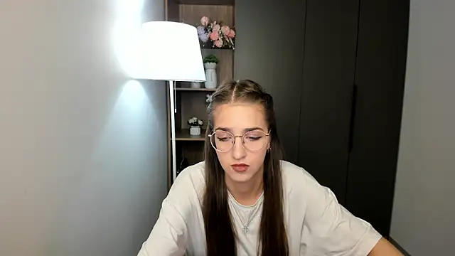 ClarineCasebolt online show from February 12, 3:06 am