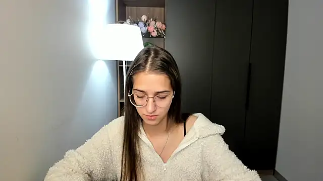 ClarineCasebolt online show from February 15, 5:19 am