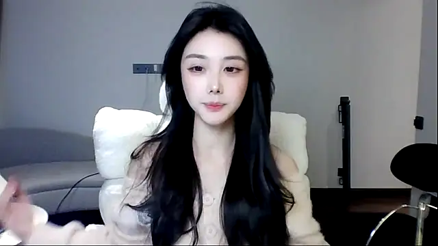 MedeLineayr online show from March 4, 3:42 pm