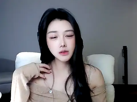 MedeLineayr online show from March 1, 3:23 pm