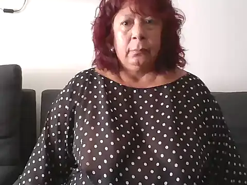 natalialuxee online show from February 14, 4:18 pm