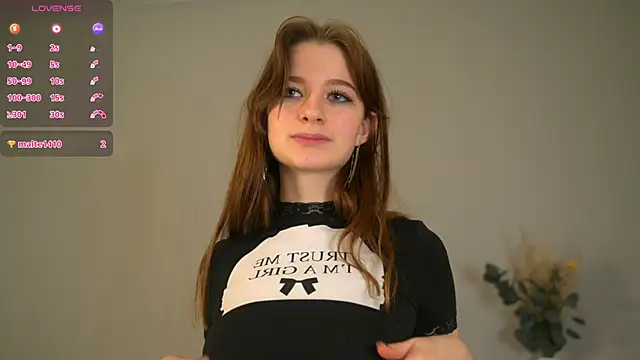 Snapshot of Jenniferr_ chatting on February 13, 3:34 pm Jenniferr online show from February 13, 3:34 pm