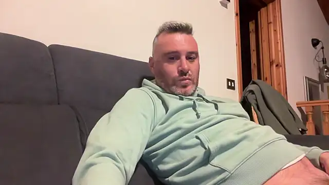 marcovik1 online show from March 11, 12:26 am