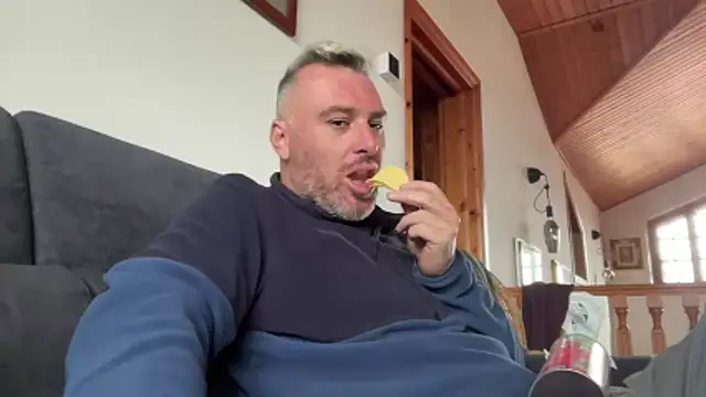 marcovik1 online show from February 27, 10:59 am