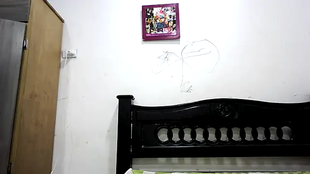 PerlaCurvasgrandes online show from February 26, 7:47 pm