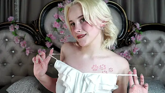 KirstinMcgeady online show from March 29, 11:23 am