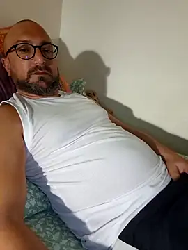 Snapshot of cetriolino chatting on June 7, 7:19 pm cetriolino online show from June 7, 7:19 pm