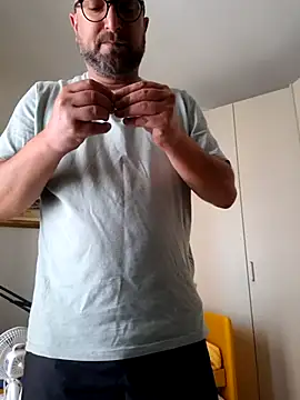 Snapshot of cetriolino chatting on June 17, 5:29 am cetriolino online show from June 17, 5:29 am