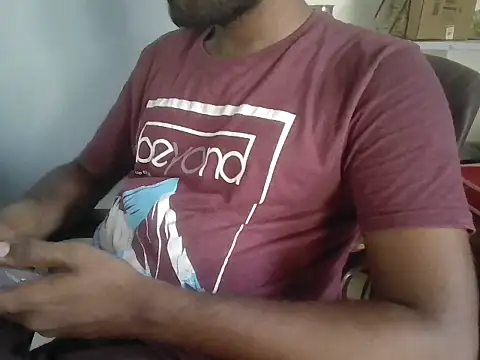 Snapshot of Tinku_1324 chatting on July 10, 10:26 am Tinku 1324 online show from July 10, 10:26 am