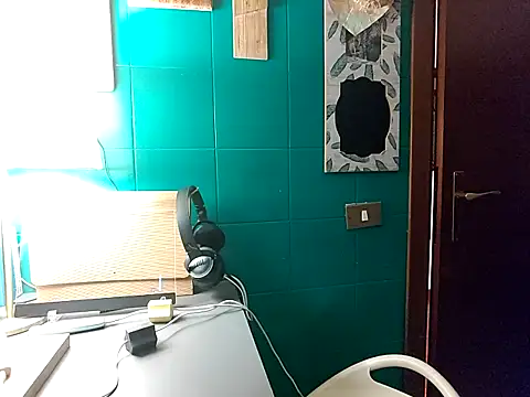 Ginevra01 online show from April 7, 8:32 pm