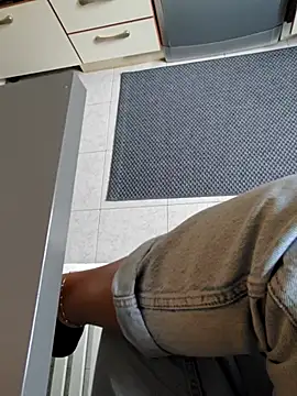 Ginevra01 online show from April 14, 1:27 pm