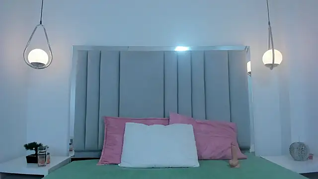 Alina Bond online show from March 8, 12:19 pm