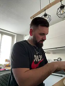 xxxsharkexxx online show from February 25, 9:31 am