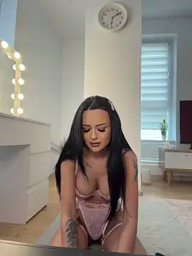 Katty Pery online show from April 10, 2:46 pm