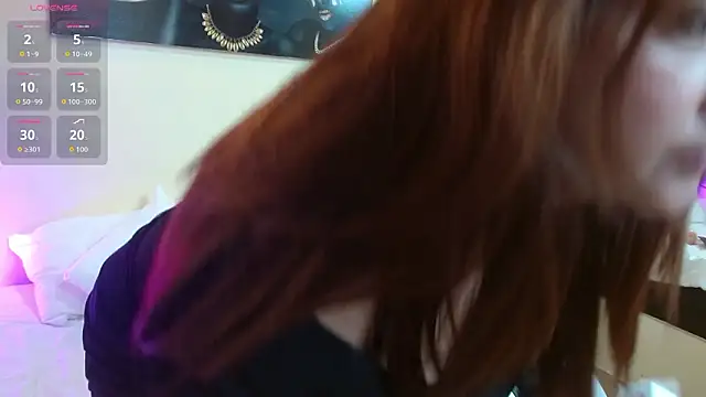 Eve Bennett online show from February 12, 7:35 pm