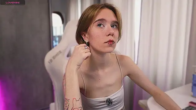 MyBabyLana online show from March 5, 8:00 am