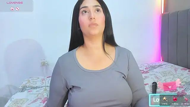 Curvy sweet online show from February 28, 3:06 am