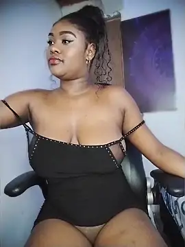 Snapshot of Roonie_garces chatting on June 11, 12:32 am Roonie garces online show from June 11, 12:32 am