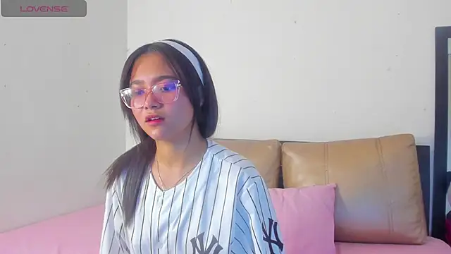 Mariana toress online show from March 19, 9:37 pm