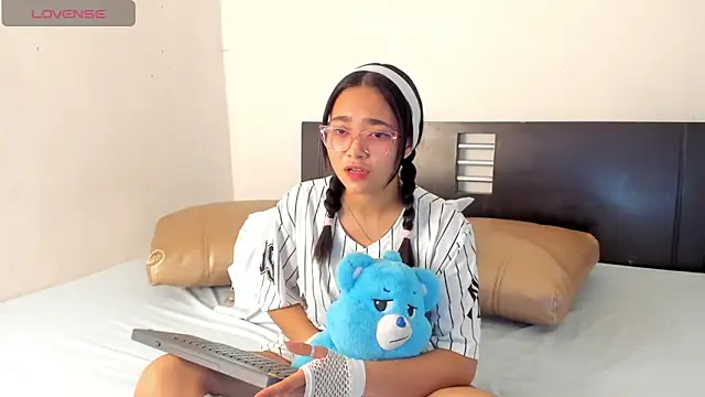 Mariana toress online show from March 7, 11:54 pm