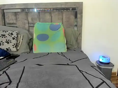 Master Ruthless77 online show from February 11, 6:52 pm