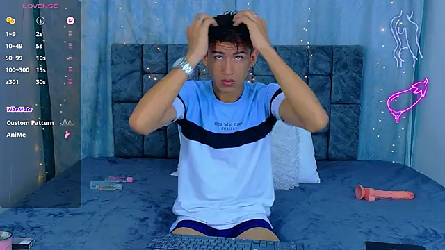 NicolasTorrez online show from April 11, 4:20 am