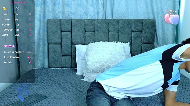 Snapshot of NicolasTorrez chatting on February 26, 8:09 pm NicolasTorrez online show from February 26, 8:09 pm