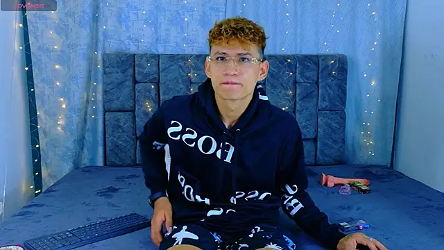 NicolasTorrez online show from May 6, 2:37 am