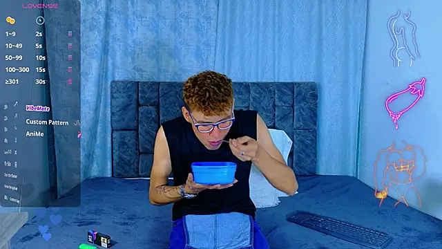 NicolasTorrez online show from May 17, 3:06 am
