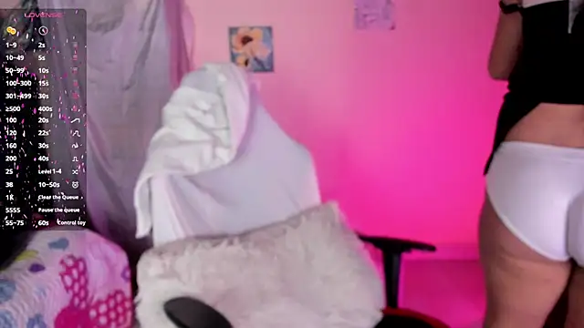 Snapshot of Hanna_Tm chatting on March 2, 2:01 am Hanna Tm online show from March 2, 2:01 am