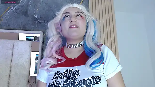 Hazumi Tsu online show from April 27, 9:57 pm