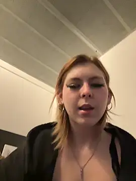 Milli-Kiss online show from April 12, 6:11 pm