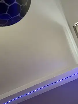 Snapshot of Milli-Kiss chatting on February 18, 2:02 pm Milli-Kiss online show from February 18, 2:02 pm