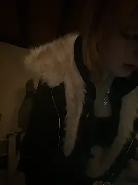 Milli-Kiss online show from April 2, 8:15 pm