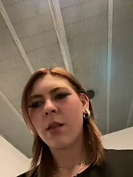 Snapshot of Milli-Kiss chatting on March 1, 8:09 pm Milli-Kiss online show from March 1, 8:09 pm