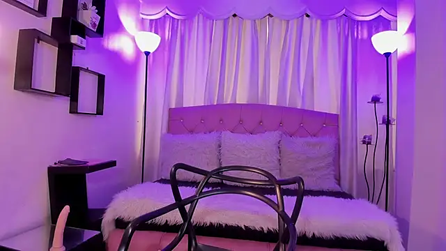 Aurora Ellis  online show from March 5, 12:46 pm