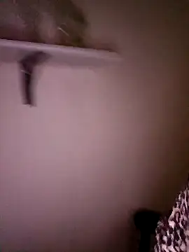 Snapshot of honey-suckle chatting on February 15, 7:57 pm honey-suckle online show from February 15, 7:57 pm