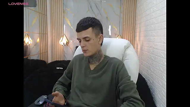 benjamin anthony online show from April 7, 3:41 am