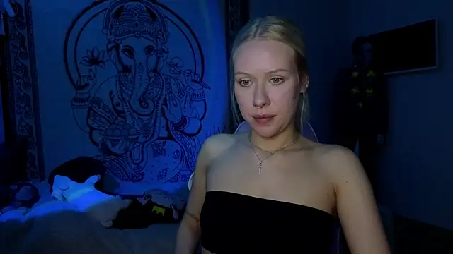 pureeangel online show from March 24, 4:07 pm