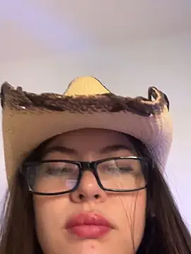 alyabelova online show from May 12, 4:31 am