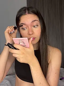 Snapshot of alyabelova chatting on February 24, 3:51 am alyabelova online show from February 24, 3:51 am