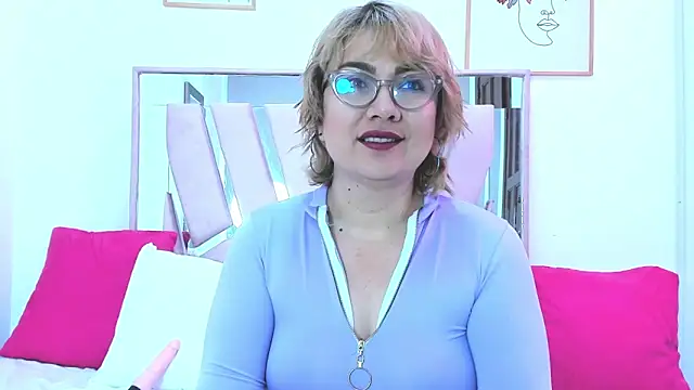 DariaLuca online show from March 26, 11:41 am