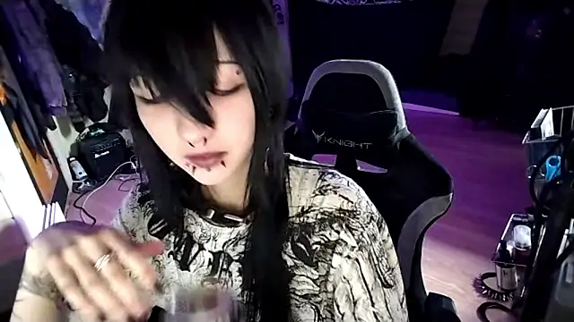 Shempert ghot online show from April 15, 3:05 pm