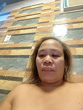 squirtshantal online show from March 2, 5:19 am