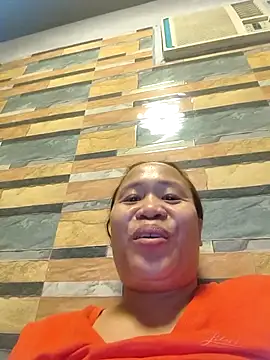 squirtshantal online show from November 1, 12:54 pm