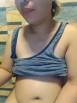 squirtshantal online show from February 23, 12:39 pm