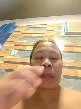 squirtshantal online show from October 8, 5:42 am