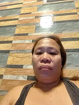 squirtshantal online show from October 27, 7:31 am