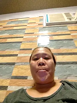 squirtshantal online show from October 28, 2:05 pm