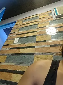 squirtshantal online show from November 12, 1:54 am